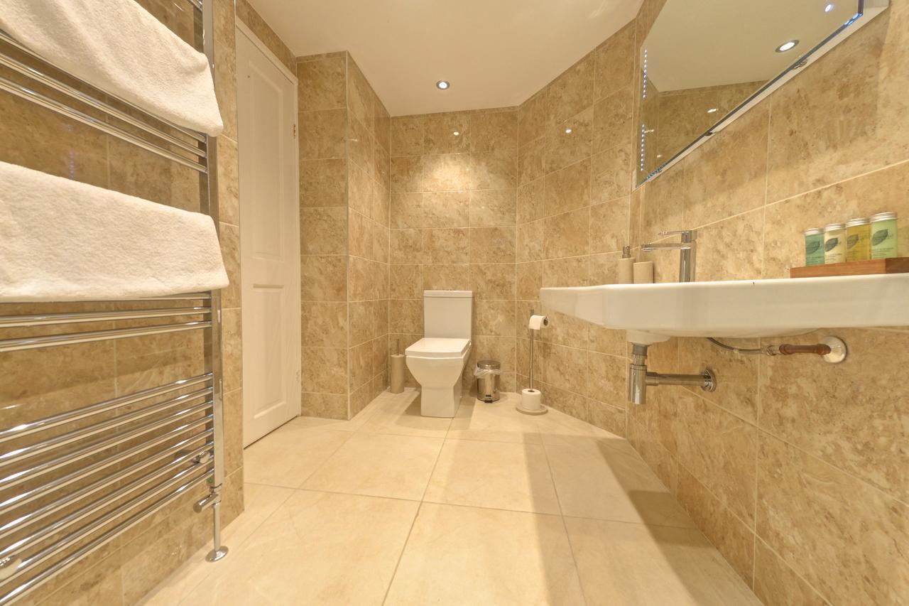 Grosmont House Bed & Breakfast Bagian luar foto
